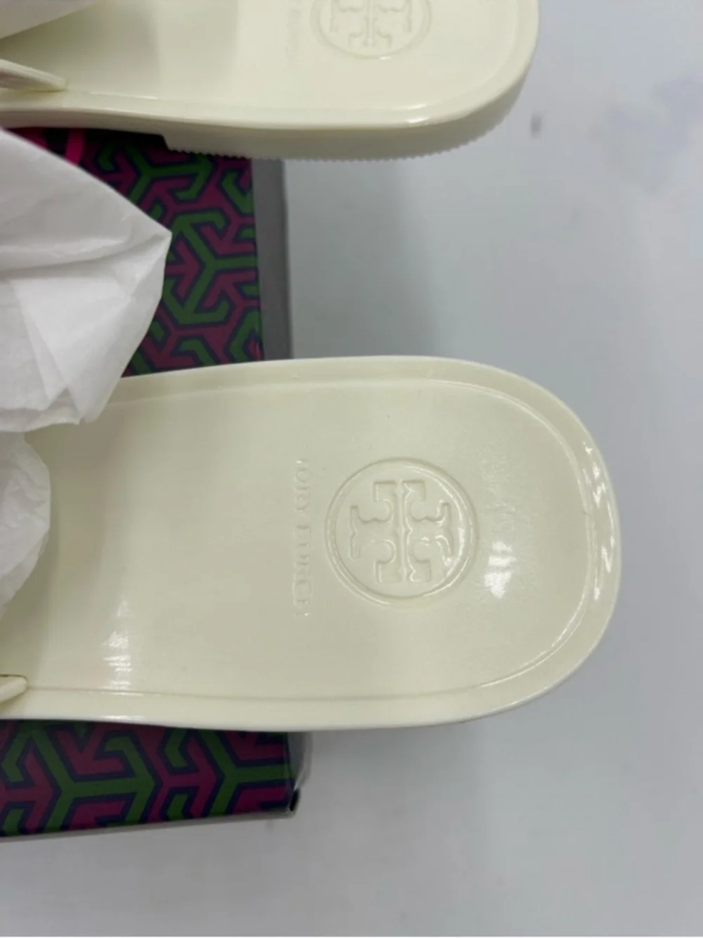 Women’s Tory BURCH thong jelly, sandal size 11 NWT